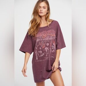 NWT Free People Y2K Cotton Aerosmith Graphic T-Shirt in Purple Sz XS